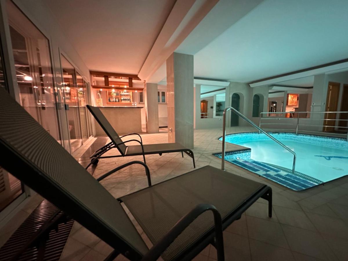Luxury Seaside Villa With Pool, Sauna And Mediterranean Garden - Miolin Beach House 特罗吉尔 外观 照片